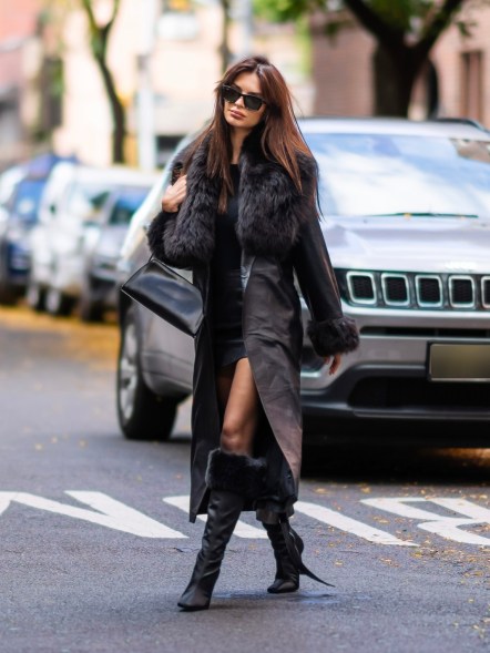 Emily Ratajkowski crossing a street